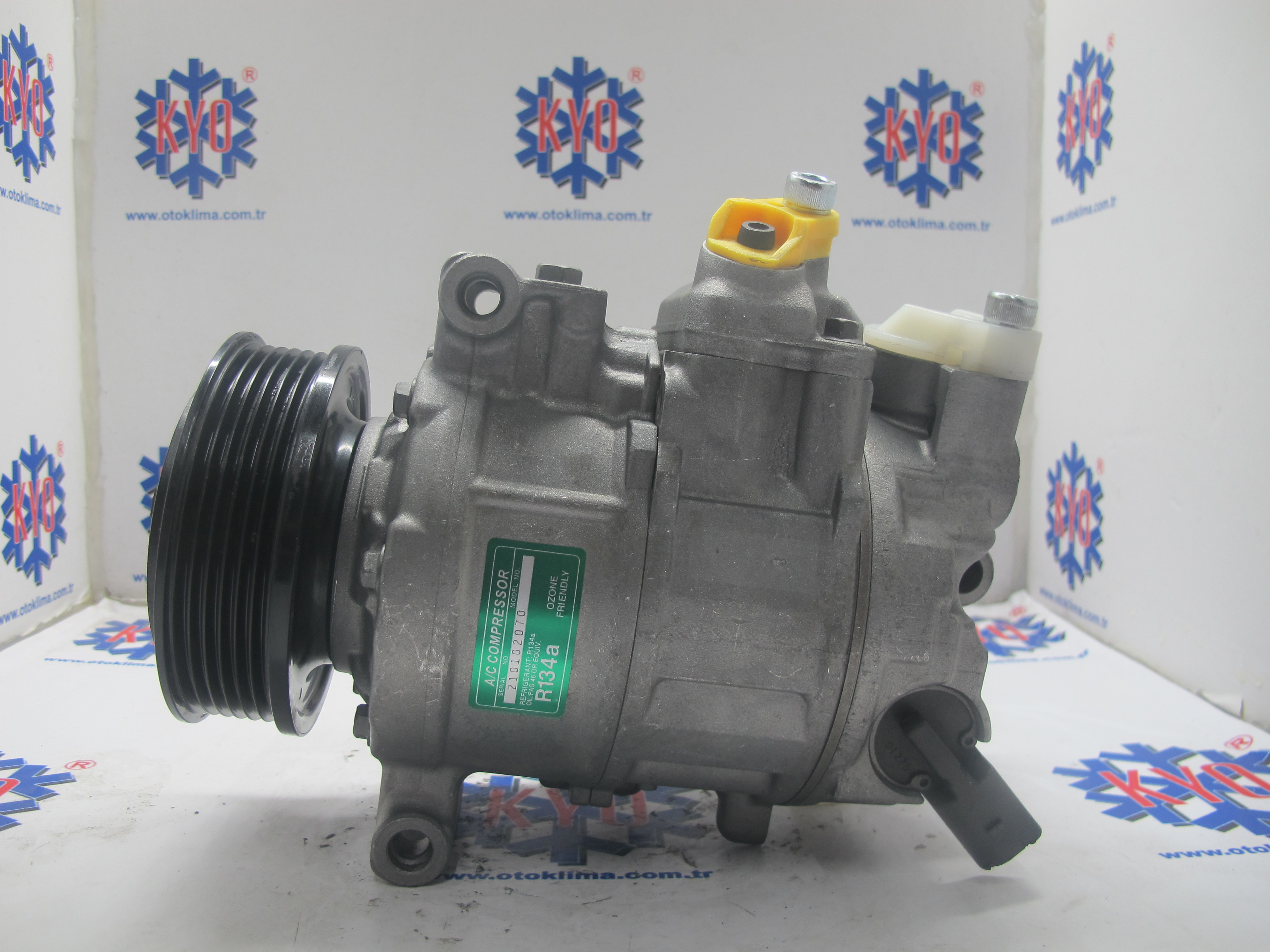 KYOK15026  AUDI A4-A6 OEM:1K0820859N