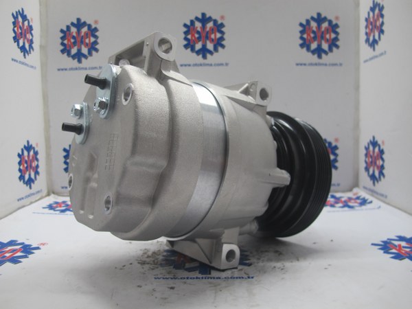 KYOK151345 RENAULT MEGANE 1 OEM : 7700103536