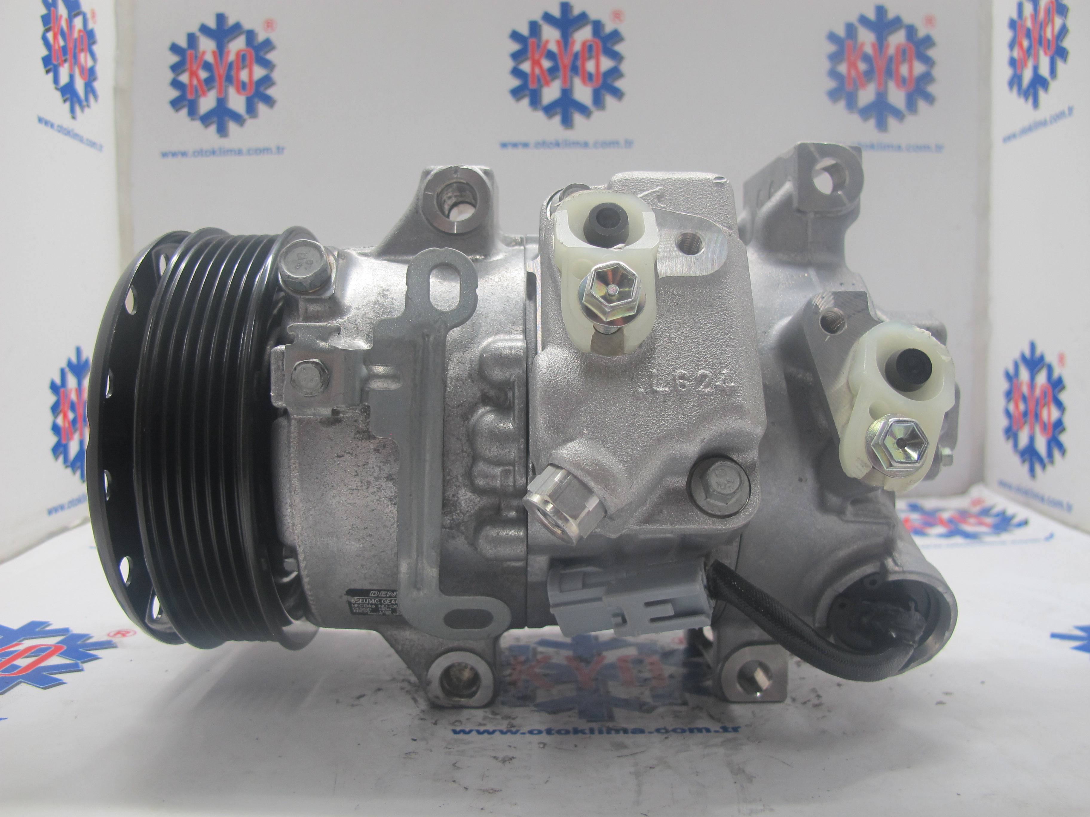 KYOK151683 TOYOTA  AURiS - AVENSİS - COROLLA  OEM:88310-02370